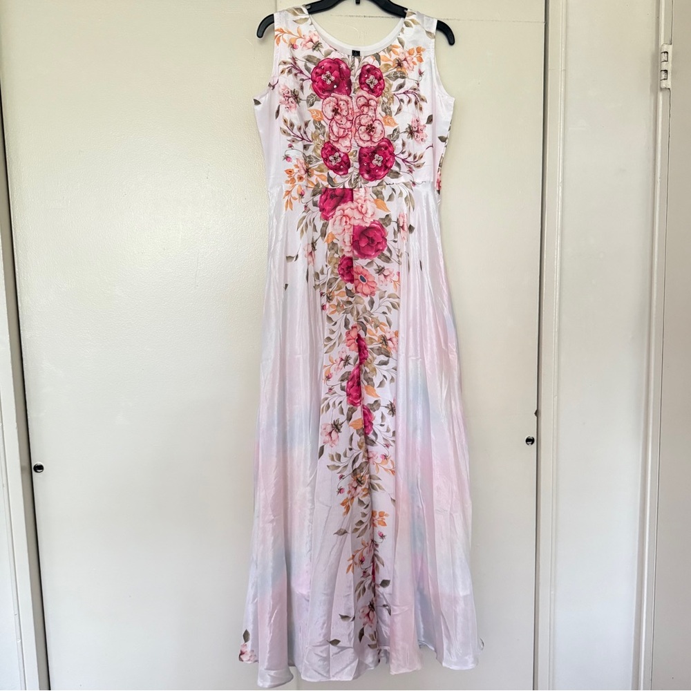 NEW Floral Gown - Pink and White Size L